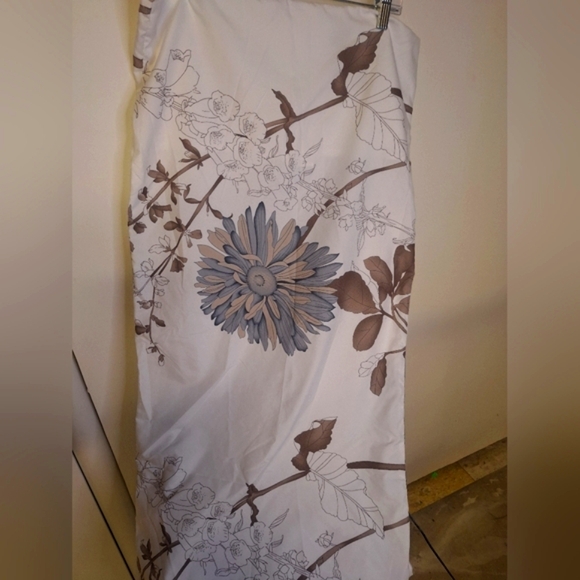 King Sheets Microsoft Beautiful Floral 4 pieces. - Picture 4 of 7